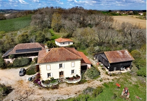 propriete à la vente -   32300  MIRANDE, surface 300 m2 vente propriete - UBI469903001